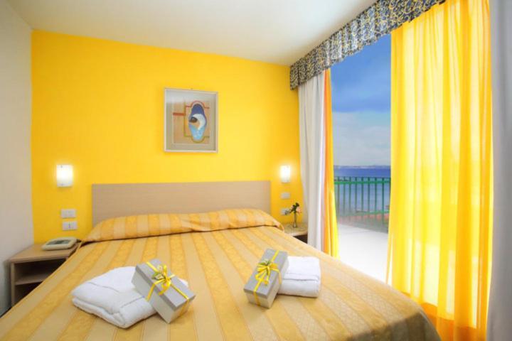 Hotel Solemar Beach & Beauty Spa Ísquia Exterior foto